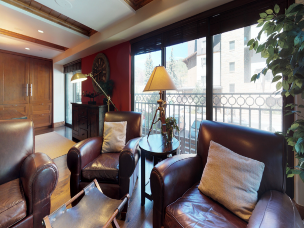 Vail Platinum 2 Bedroom plus Den Partial Mountain View