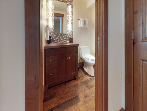 Vail Platinum 2 Bedroom plus Den Partial Mountain View