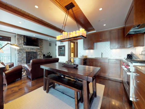 Vail Platinum 2 Bedroom plus Den Partial Mountain View