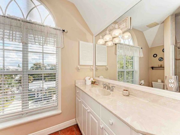 So Close to an Actual Anna Maria Island Beach House Sleeps 8