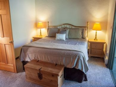 West Vail Townhome on Shuttle Route