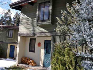 Free Shuttle to Ski Lifts from this Three Bedroom Home