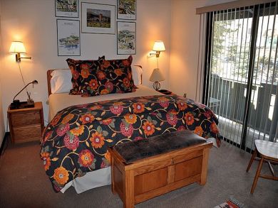 Free Shuttle to Ski Lifts from this Three Bedroom Home