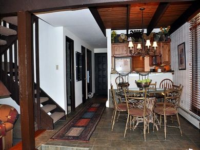 Free Shuttle to Ski Lifts from this Three Bedroom Home