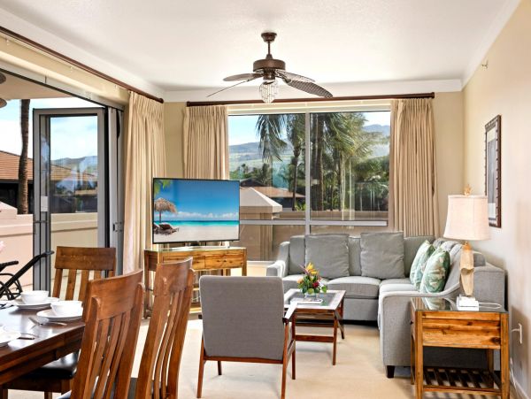 Beyond Stunning Kaanapali Vacation Condo!