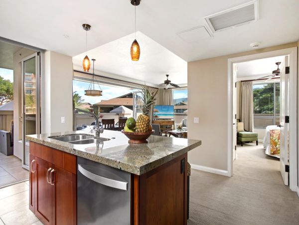 Beyond Stunning Kaanapali Vacation Condo!