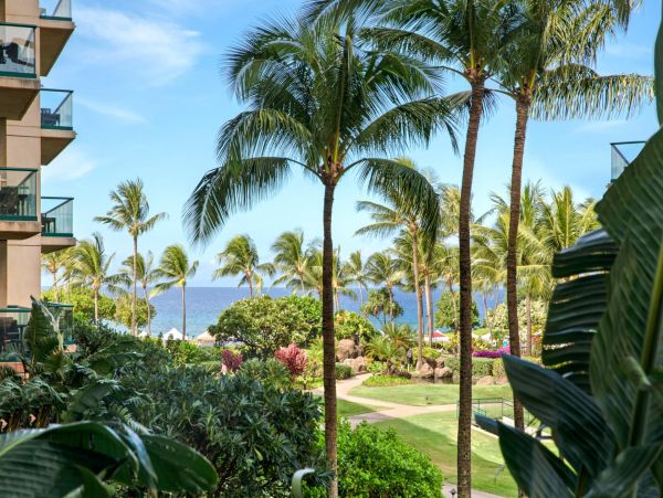 Beyond Stunning Kaanapali Vacation Condo!
