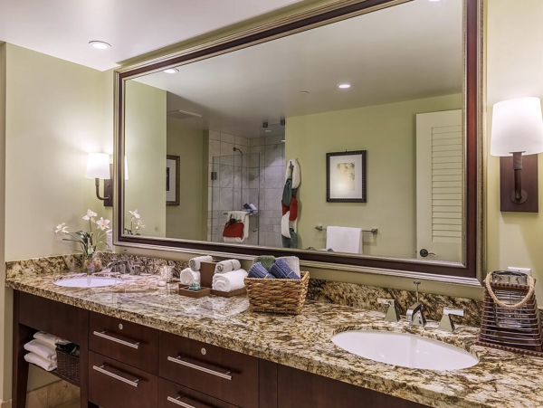Stunning Kaanapali Luxury Vacation Rental Condo Sleeps 8