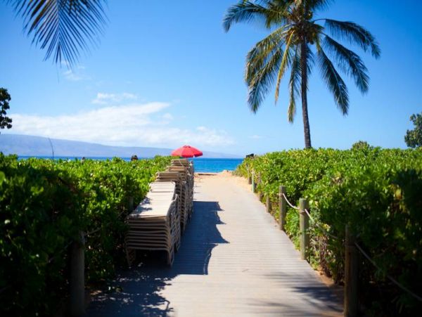 Stunning Kaanapali Luxury Vacation Rental Condo Sleeps 8