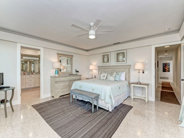 Beachfront Rental on North End Anna Maria with Boat Dock