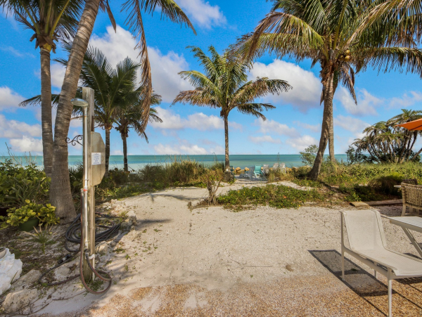 Beachfront Rental on North End Anna Maria with Boat Dock