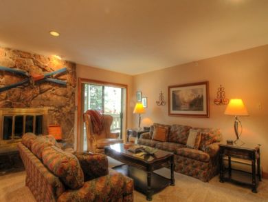 Three Bedroom Sleeps Eight Value Priced - additional view, photo 3