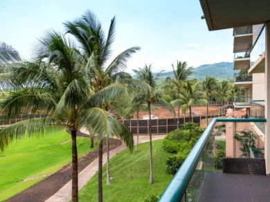 Kaanapali Luxury Beach Rentals with Pools & Views.