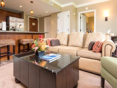 Kaanapali Luxury Beach Rentals with Pools & Views.
