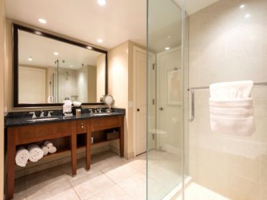 Kaanapali Luxury Beach Rentals with Pools & Views.