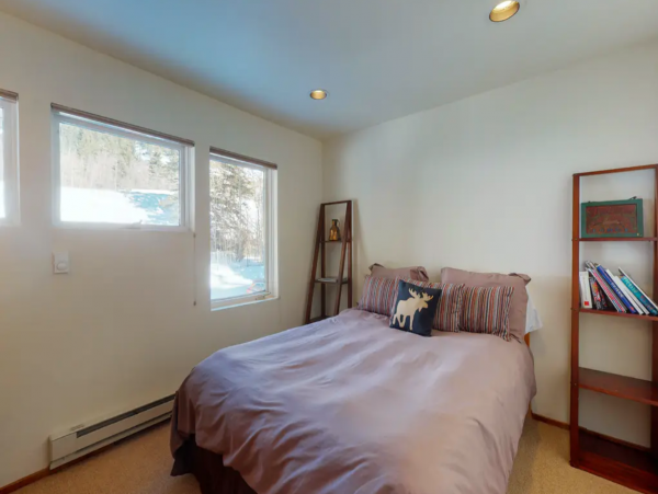Three Bedroom Two Bathroom Vail Condo Sleeps 6 Guests