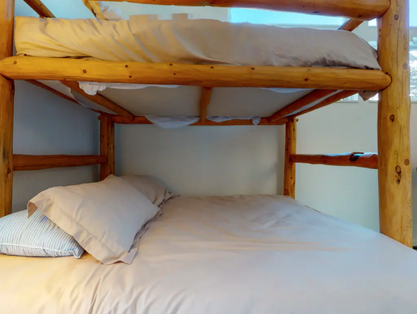 Three Bedroom Two Bathroom Vail Condo Sleeps 6 Guests