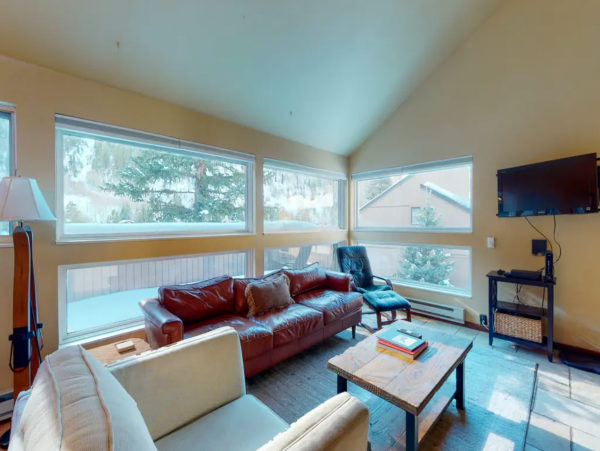 Three Bedroom Two Bathroom Vail Condo Sleeps 6 Guests