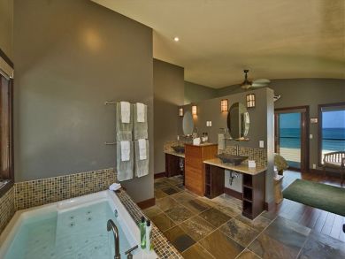 Four Bedroom Northshore Oahu Beachfront Rental