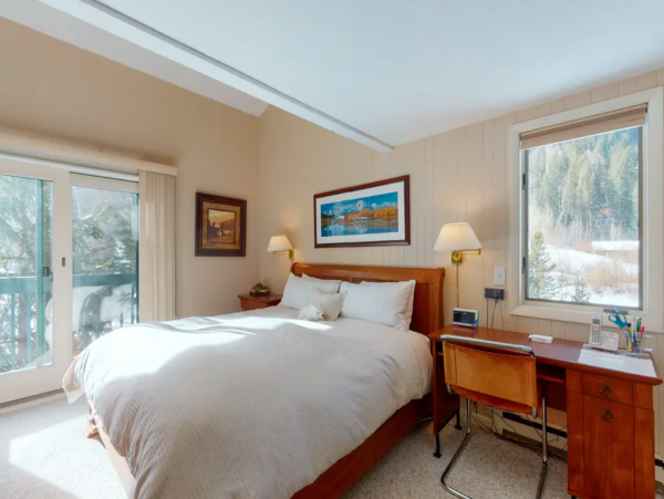 Vail Vacation Ski Condo with Three Bedrooms Sleeps 6 Guests