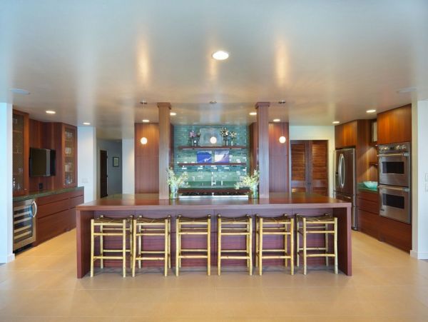 Luxury. Seven Bedroom Vacation Rental Estate Princeville HI