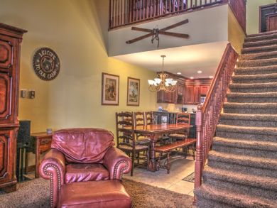 Five Bedroom Luxury 250 yards from Ski Condo to Gondola