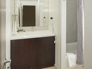 Vail 3 plus loft Ski Condo with Mountain View
