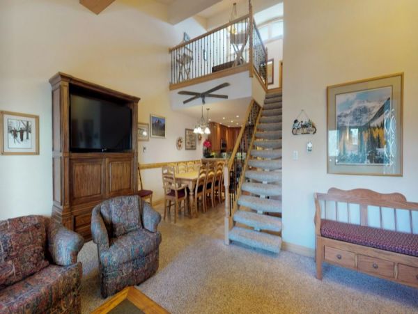 Lionshead Village Rental 4 Bedrooms Plus Loft Walk To Lifts