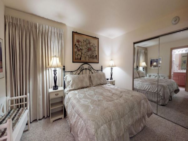 Lionshead Village Rental 4 Bedrooms Plus Loft Walk To Lifts