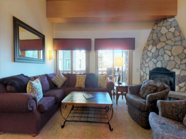 Lionshead Village Rental 4 Bedrooms Plus Loft Walk To Lifts