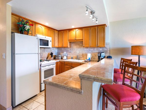 Two Bedroom Vacation Condo Kaanapali Ocean Views! Great Rate
