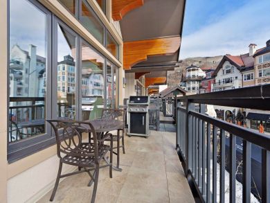 Vail Four Bedroom Luxury Ski in Ski Out Condo Mountain View