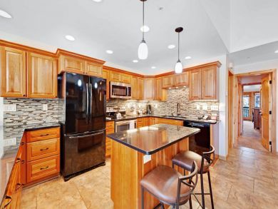 Vail Four Bedroom Luxury Ski in Ski Out Condo Mountain View