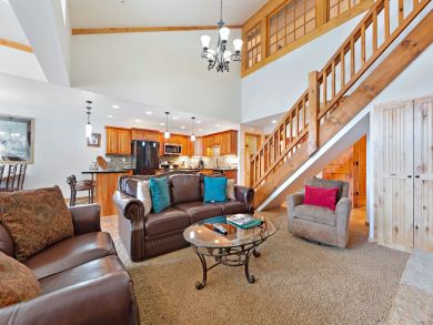 Vail Four Bedroom Luxury Ski in Ski Out Condo Mountain View