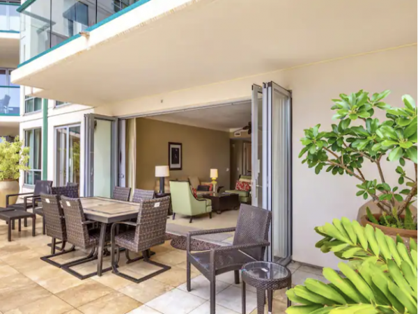 Luxurious Two Bedroom Condo with Ocean Views