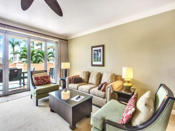 Luxurious Two Bedroom Condo with Ocean Views