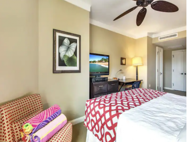 Luxurious Two Bedroom Condo with Ocean Views