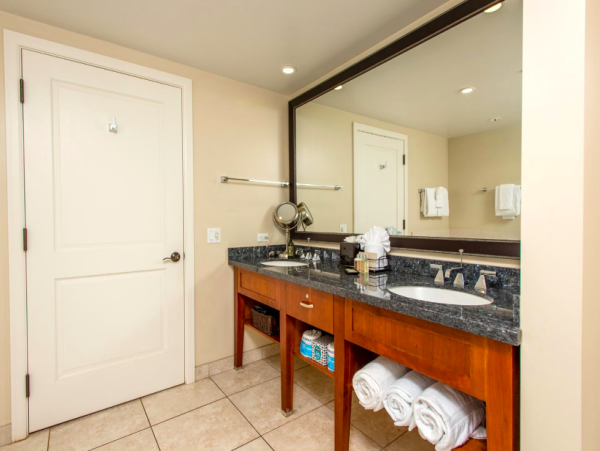 Oceanfront Luxury Condo with Spectacular Views and Unmatched Amenities