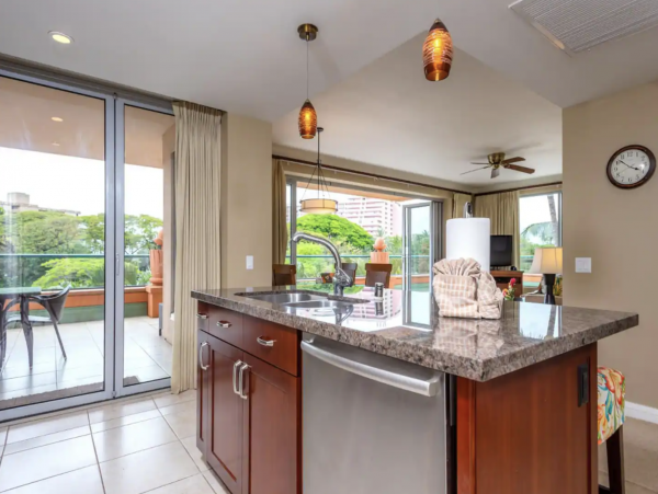 Two Bedroom Ocean View Condo with Private Lanai