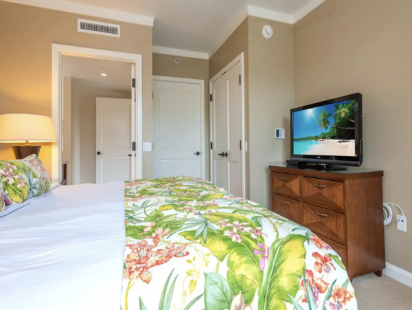 Two Bedroom Ocean View Condo with Private Lanai