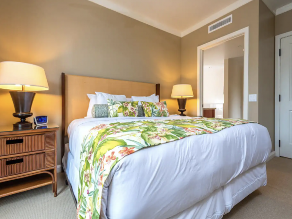 Two Bedroom Ocean View Condo with Private Lanai