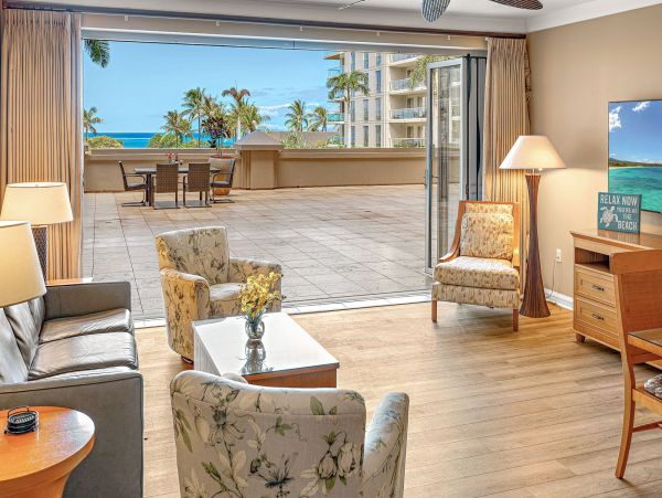 Luxury Maui Beachfront Rentals 2-Bedroom Vacation Rental in Kaanapali