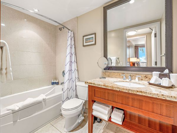 Luxury Maui Beachfront Rentals 2-Bedroom Vacation Rental in Kaanapali