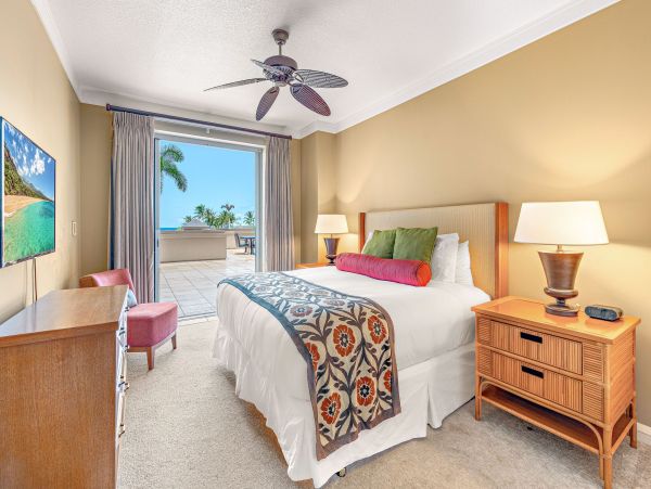 Luxury Maui Beachfront Rentals 2-Bedroom Vacation Rental in Kaanapali