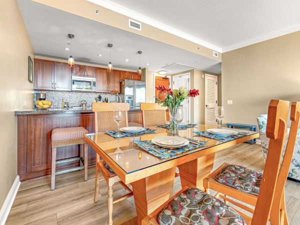 Luxury Maui Beachfront Rentals 2-Bedroom Vacation Rental in Kaanapali