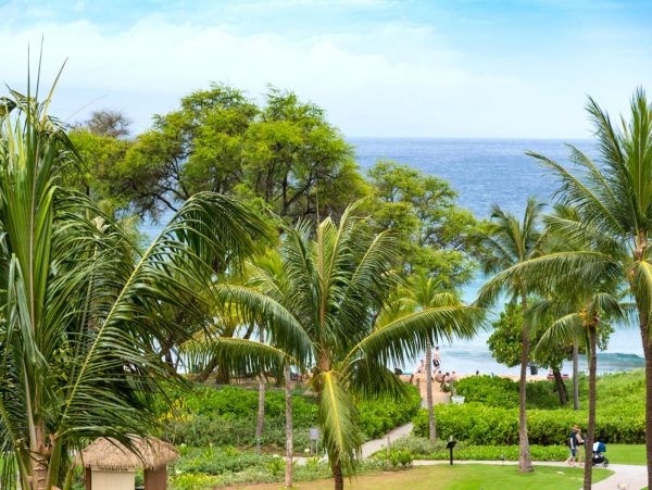 Kaanapali Luxury Vacation Rental Condo Sleeps Six Guests