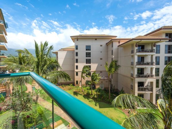 Kaanapali Luxury Vacation Rental Condo Sleeps Six Guests