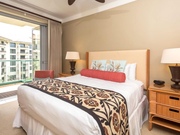 Kaanapali Luxury Vacation Rental Condo Sleeps Six Guests