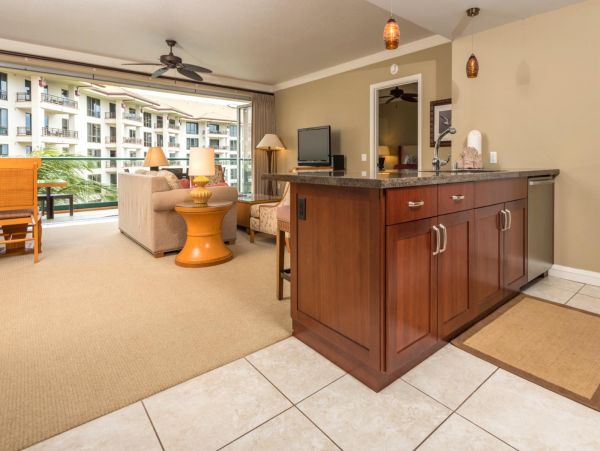 Kaanapali Luxury Vacation Rental Condo Sleeps Six Guests