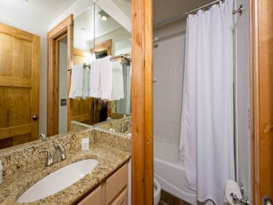 Vail Lionshead Condo 895782 Vail Lionshead Condo 895782